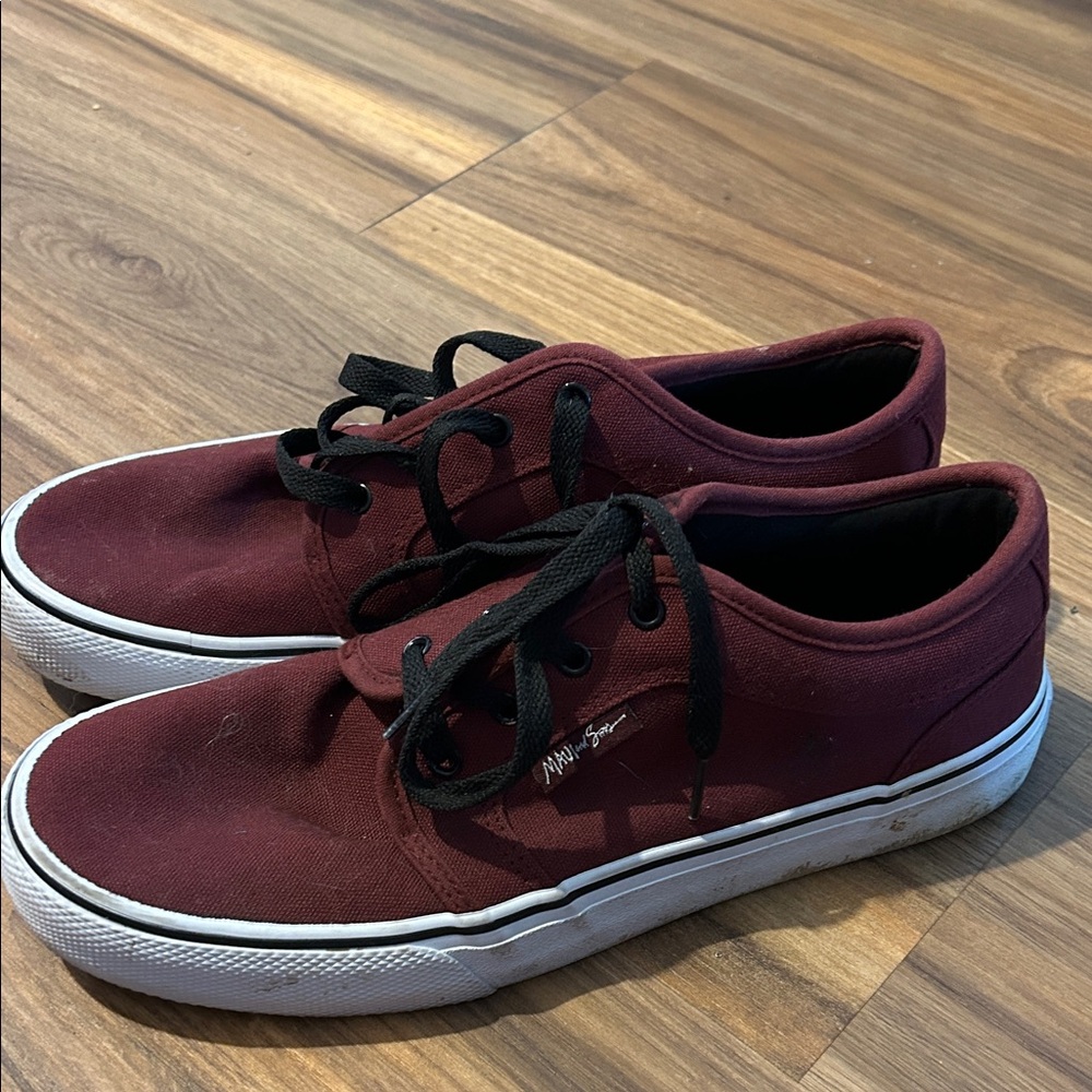 Maui and Sons Maroon Sneakers with Black Accents